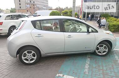 Хэтчбек Nissan Leaf 2012 в Виннице