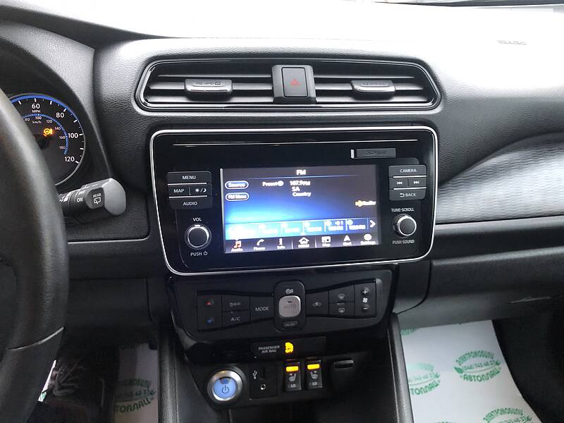 Хетчбек Nissan Leaf 2019 в Одесі