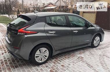 Хэтчбек Nissan Leaf 2019 в Киеве