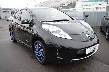 Хетчбек Nissan Leaf 2015 в Києві