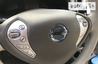 Хэтчбек Nissan Leaf 2011 в Умани