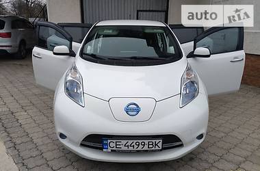 Хэтчбек Nissan Leaf 2013 в Черновцах