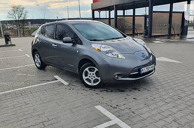 Хетчбек Nissan Leaf 2014 в Києві