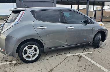 Хэтчбек Nissan Leaf 2014 в Киеве