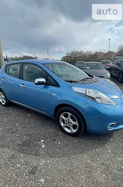 Хэтчбек Nissan Leaf 2013 в Тернополе