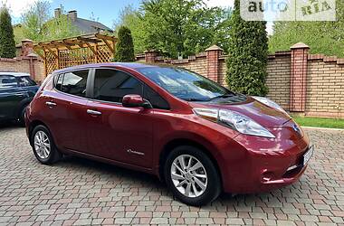 Хэтчбек Nissan Leaf 2014 в Черновцах