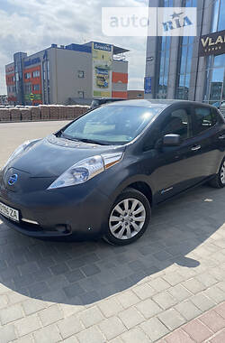 Хэтчбек Nissan Leaf 2013 в Тернополе