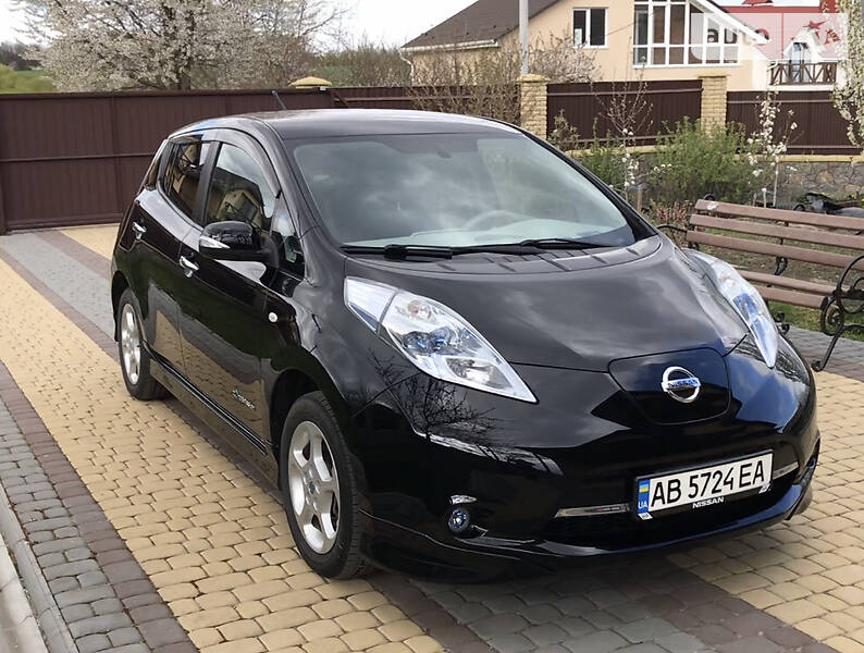 Ліфтбек Nissan Leaf 2011 в Вінниці