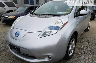 Хэтчбек Nissan Leaf 2011 в Ровно