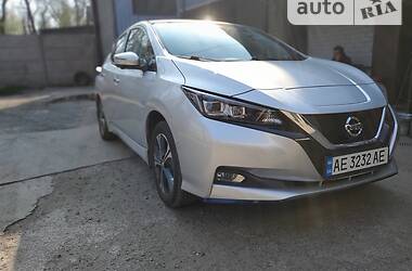 Хэтчбек Nissan Leaf 2020 в Кривом Роге