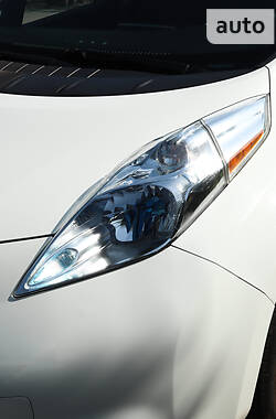 Универсал Nissan Leaf 2013 в Черновцах