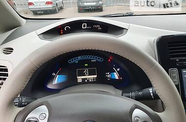 Хэтчбек Nissan Leaf 2012 в Ровно