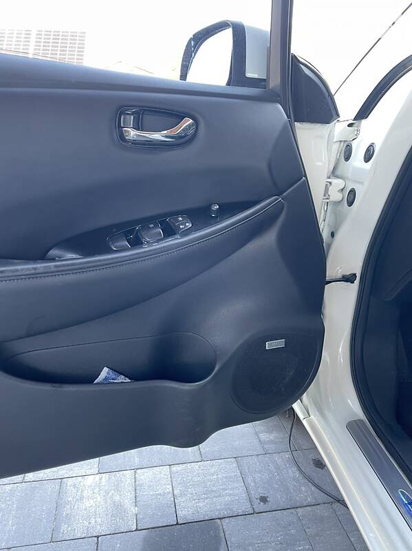 Хэтчбек Nissan Leaf 2014 в Киеве фото 22 Хэтчбек Nissan Leaf 2014 в Киеве