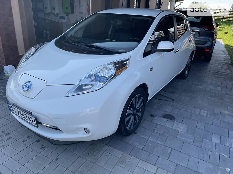 Хэтчбек Nissan Leaf 2014 в Киеве фото 11 Хэтчбек Nissan Leaf 2014 в Киеве