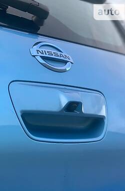 Хетчбек Nissan Leaf 2013 в Дніпрі