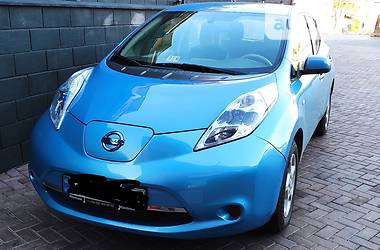 Седан Nissan Leaf 2012 в Ровно