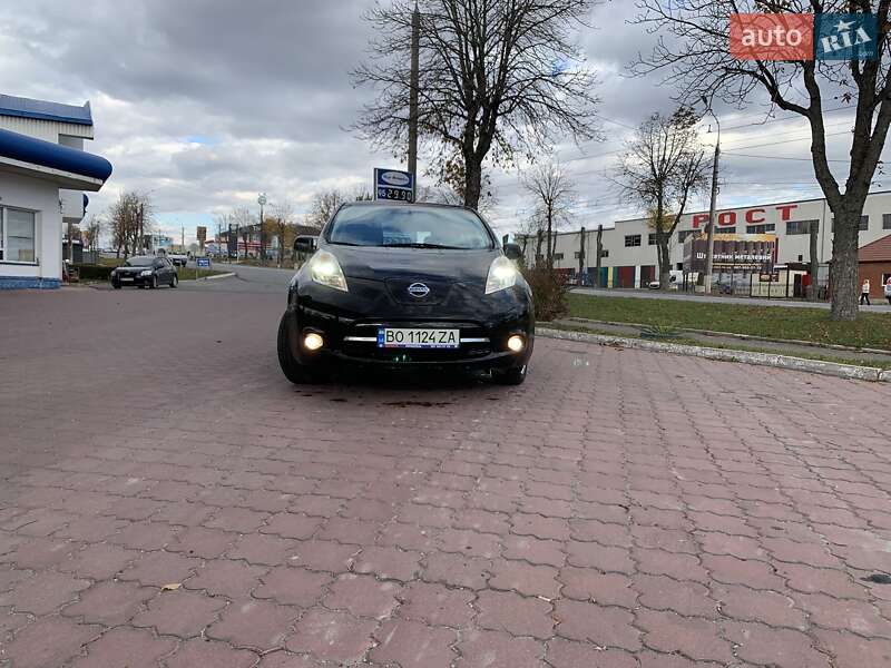 Хэтчбек Nissan Leaf 2014 в Тернополе
