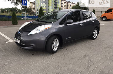 Хетчбек Nissan Leaf 2013 в Житомирі