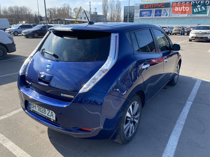 Хэтчбек Nissan Leaf 2016 в Одессе