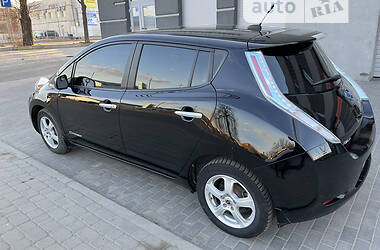 Хэтчбек Nissan Leaf 2013 в Ровно