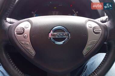 Хэтчбек Nissan Leaf 2014 в Львове