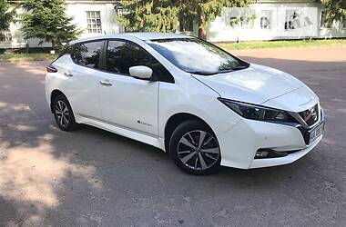 Хетчбек Nissan Leaf 2018 в Корсунь-Шевченківському