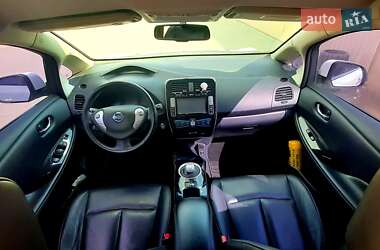 Хэтчбек Nissan Leaf 2014 в 