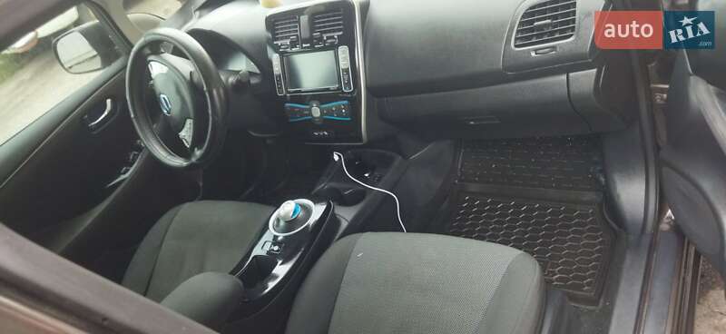 Хетчбек Nissan Leaf 2015 в Вінниці фото 8 Хетчбек Nissan Leaf 2015 в Вінниці