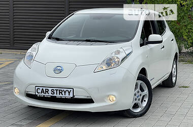 Хэтчбек Nissan Leaf 2014 в Стрые