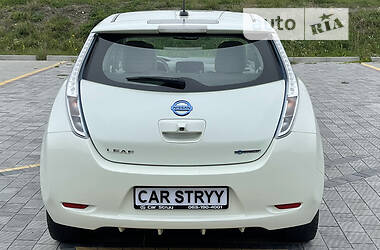 Хэтчбек Nissan Leaf 2012 в Стрые