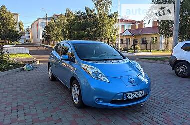 Хэтчбек Nissan Leaf 2013 в Одессе