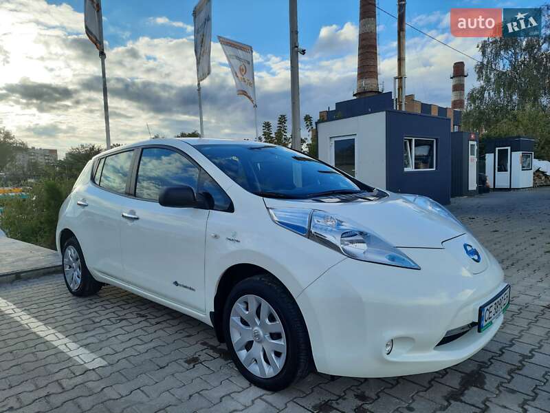 Хэтчбек Nissan Leaf 2017 в Черновцах