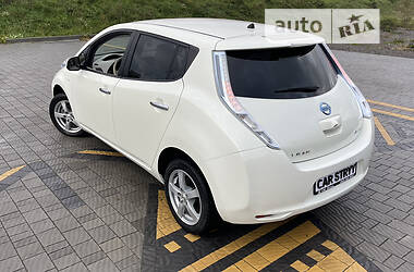 Хэтчбек Nissan Leaf 2012 в Стрые