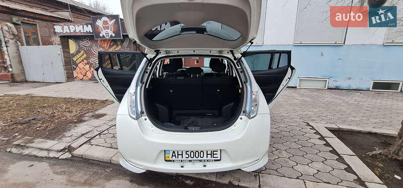 Хетчбек Nissan Leaf 2015 в Дніпрі фото 7 Хетчбек Nissan Leaf 2015 в Дніпрі