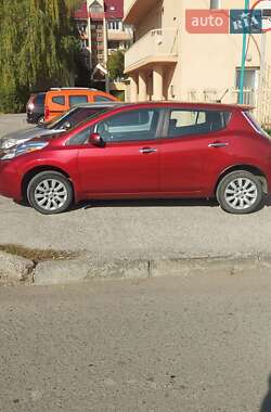 Хэтчбек Nissan Leaf 2013 в Киеве
