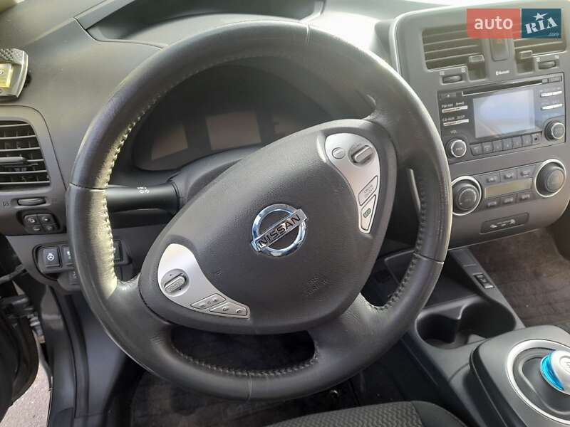 Хетчбек Nissan Leaf 2014 в Вінниці фото 5 Хетчбек Nissan Leaf 2014 в Вінниці