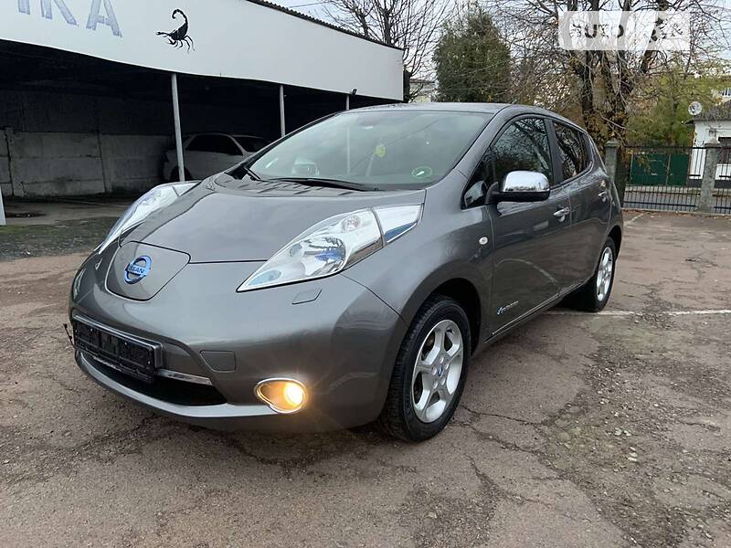 Хэтчбек Nissan Leaf 2013 в Житомире