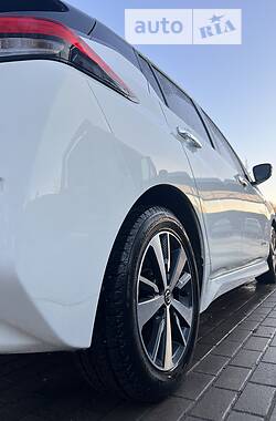 Хетчбек Nissan Leaf 2018 в Тернополі