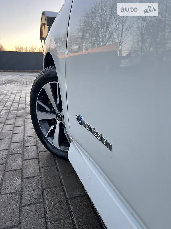 Хэтчбек Nissan Leaf 2018 в Тернополе