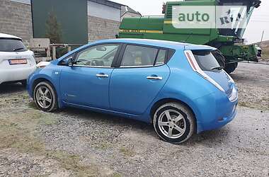 Хэтчбек Nissan Leaf 2011 в Золочеве