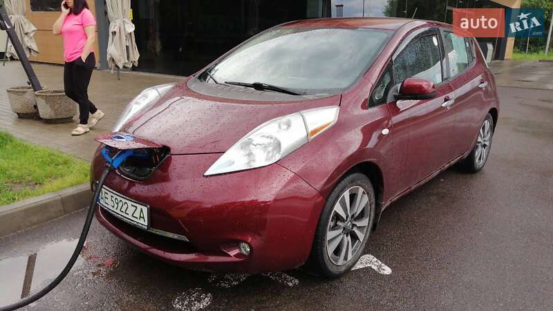 Nissan Leaf 2015