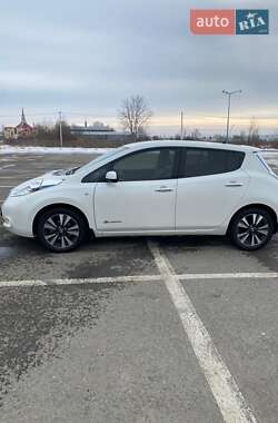 Хэтчбек Nissan Leaf 2016 в Черновцах