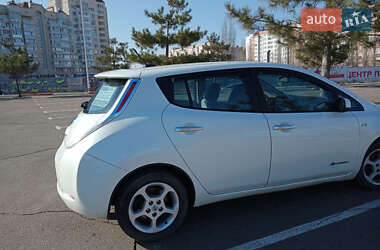 Хэтчбек Nissan Leaf 2013 в Николаеве
