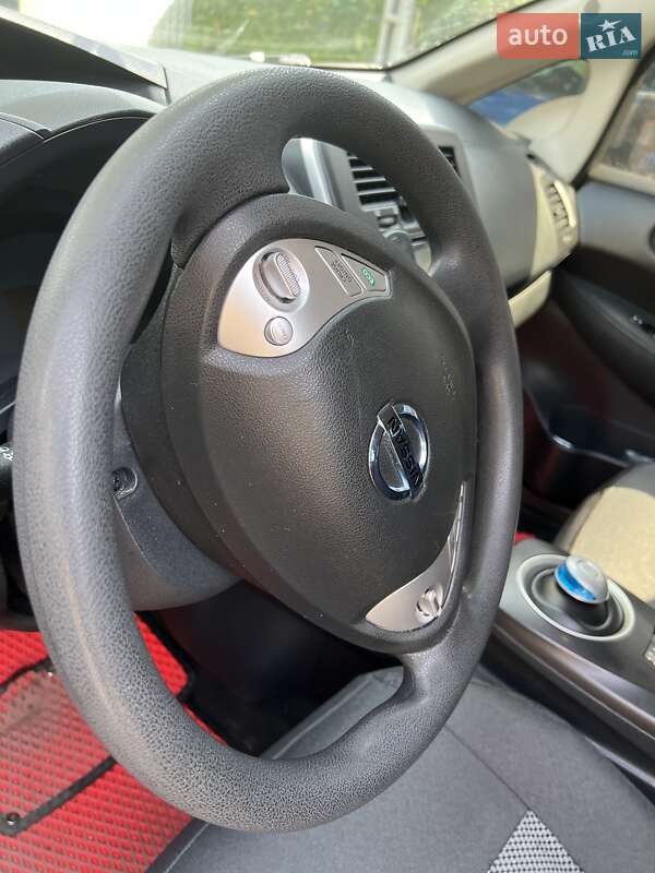 Хэтчбек Nissan Leaf 2016 в Полтаве фото 5 Хэтчбек Nissan Leaf 2016 в Полтаве