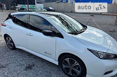 Хэтчбек Nissan Leaf 2018 в Виннице