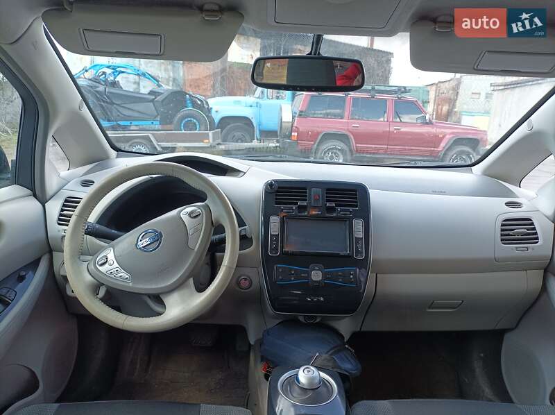 Хэтчбек Nissan Leaf 2012 в Бердичеве фото 2 Хэтчбек Nissan Leaf 2012 в Бердичеве