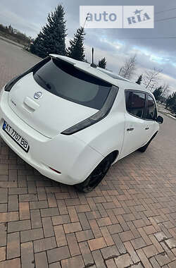 Хэтчбек Nissan Leaf 2013 в Ивано-Франковске