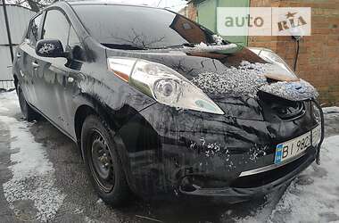 Хетчбек Nissan Leaf 2013 в Полтаві