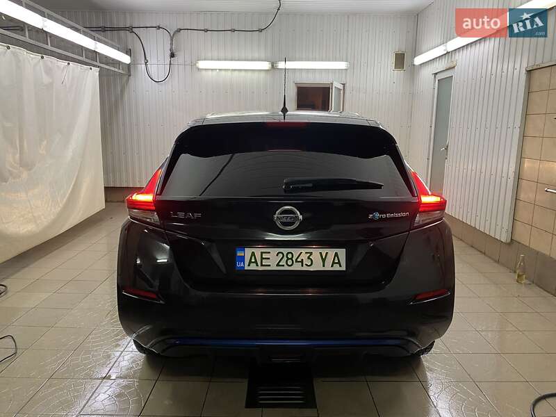 Хетчбек Nissan Leaf 2021 в Кам'янському