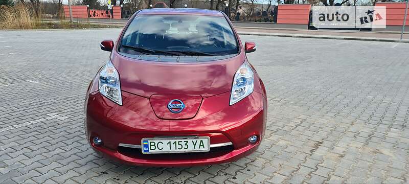 Хэтчбек Nissan Leaf 2013 в Трускавце
